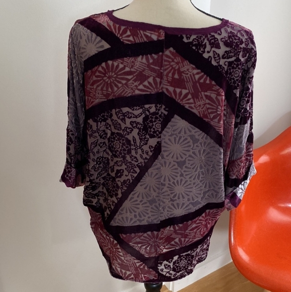 🆕️ Anthropologie Tiny Velvet Patchwork Blouse. NWT - Picture 5 of 14